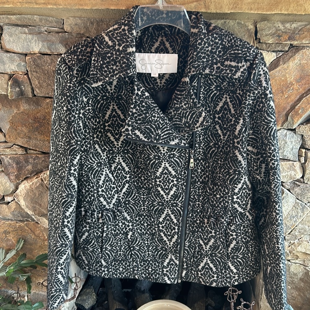 Wool Blend Black Patterned Large Jacket Front Pockets Zipper Front; Fully Lined
